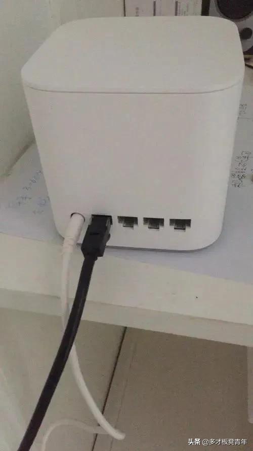 路由器的初始账号密码一般是什么,路由器登录密码在路由器的哪里