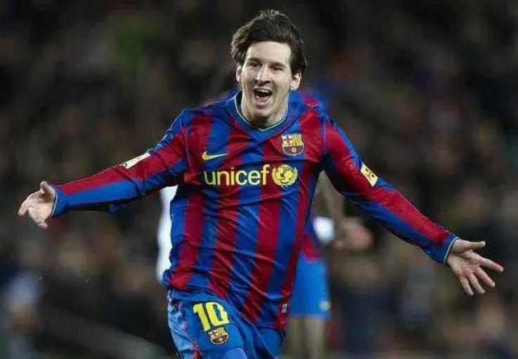 梅西你是我心中最亮的那颗星,梅西陪我们走过的岁月