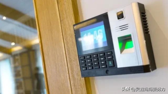 小区门禁提示开锁成功但是开不了,小区密码锁在门外输入密码打不开