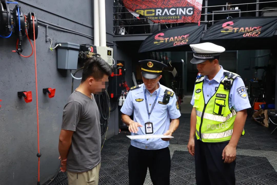 *江阳**一汽修店老板网上炫改装车“炸街”视频，引来交警……