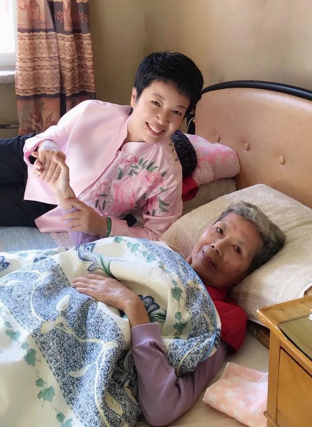 已经退休的12位央视著名主持人,已经退休的12位央视主持人