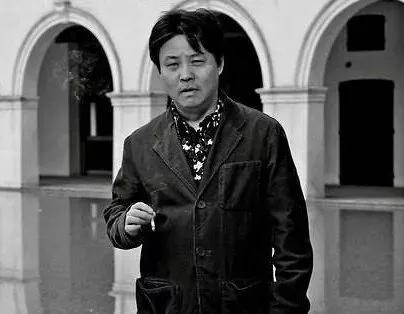 富人眼中的许三观卖血记,许三观卖血记在命运中挣扎的人