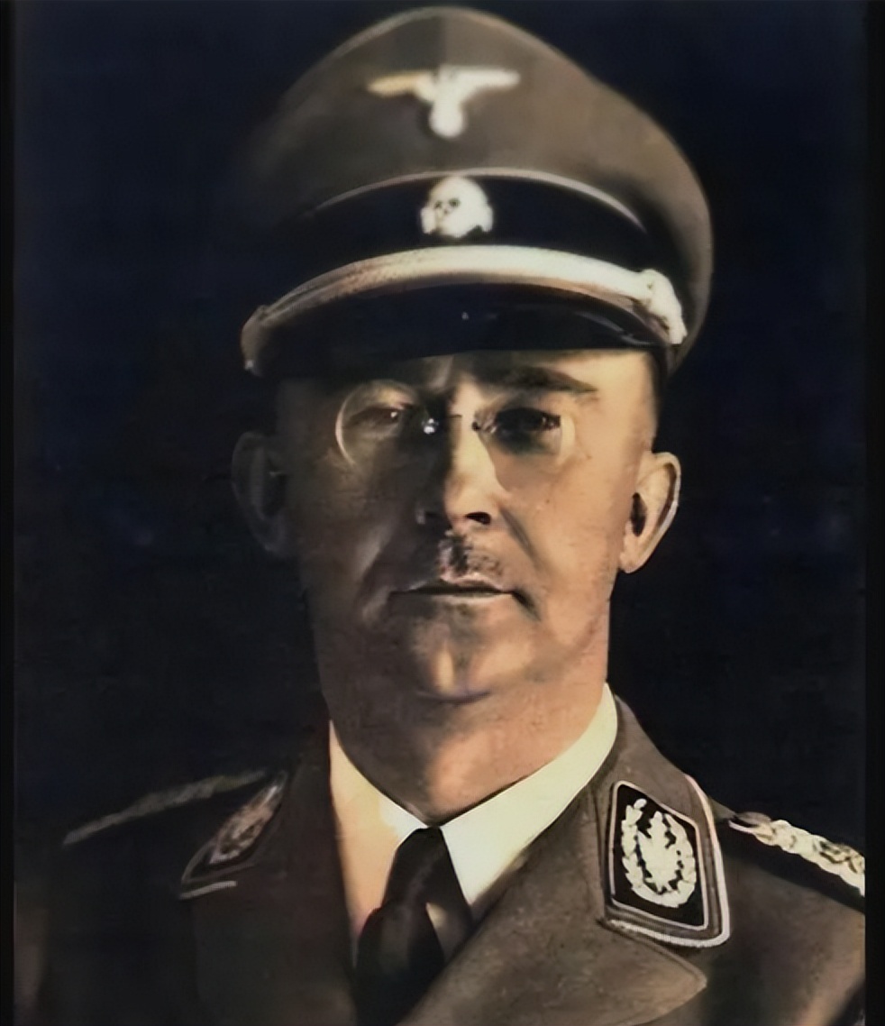 *钞伪**暗战:为搞垮英国经济,德国曾疯狂造假价值上亿英镑