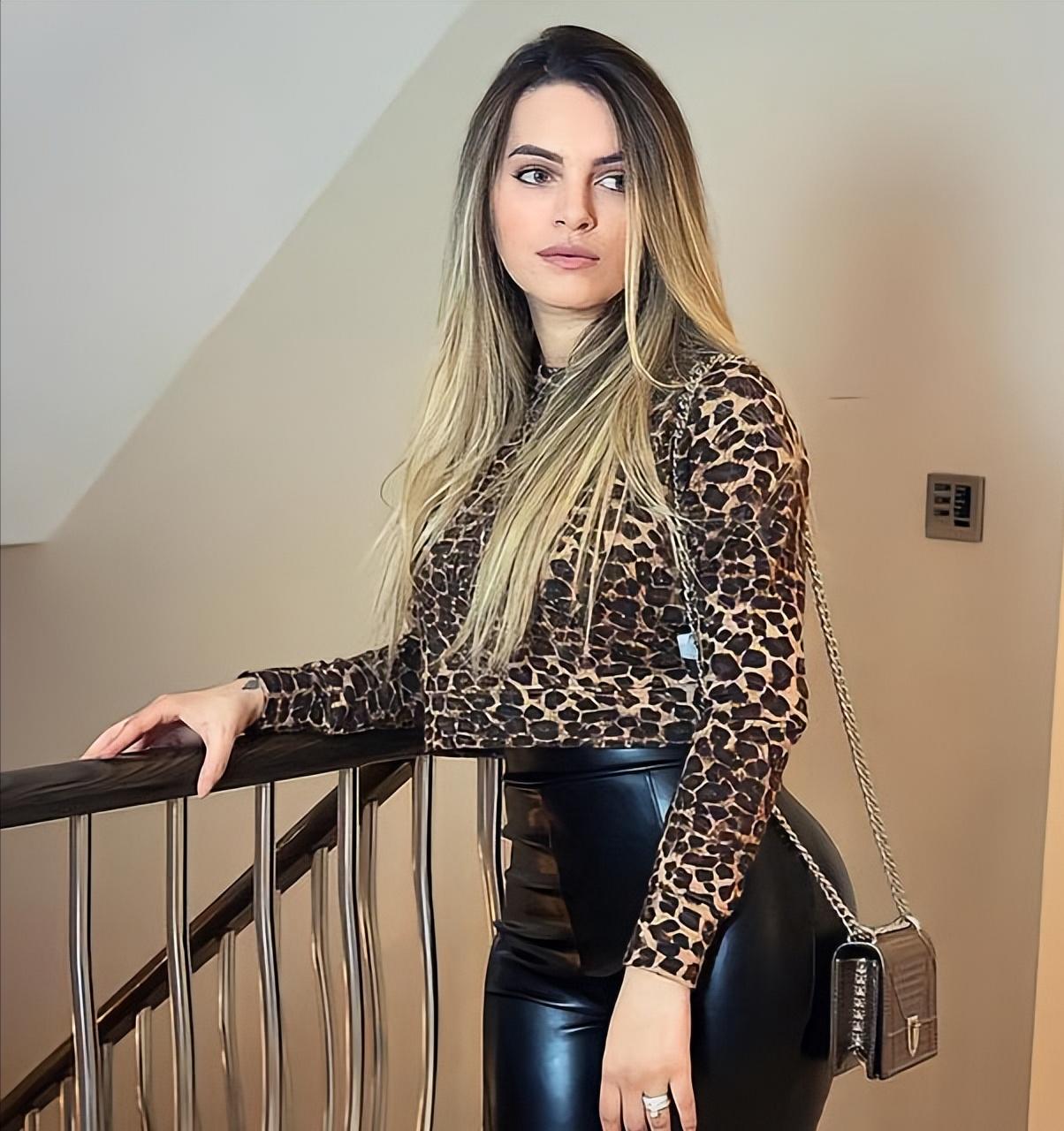 巴西世界杯决赛德国球员太太,巴西太太团亮相世界杯