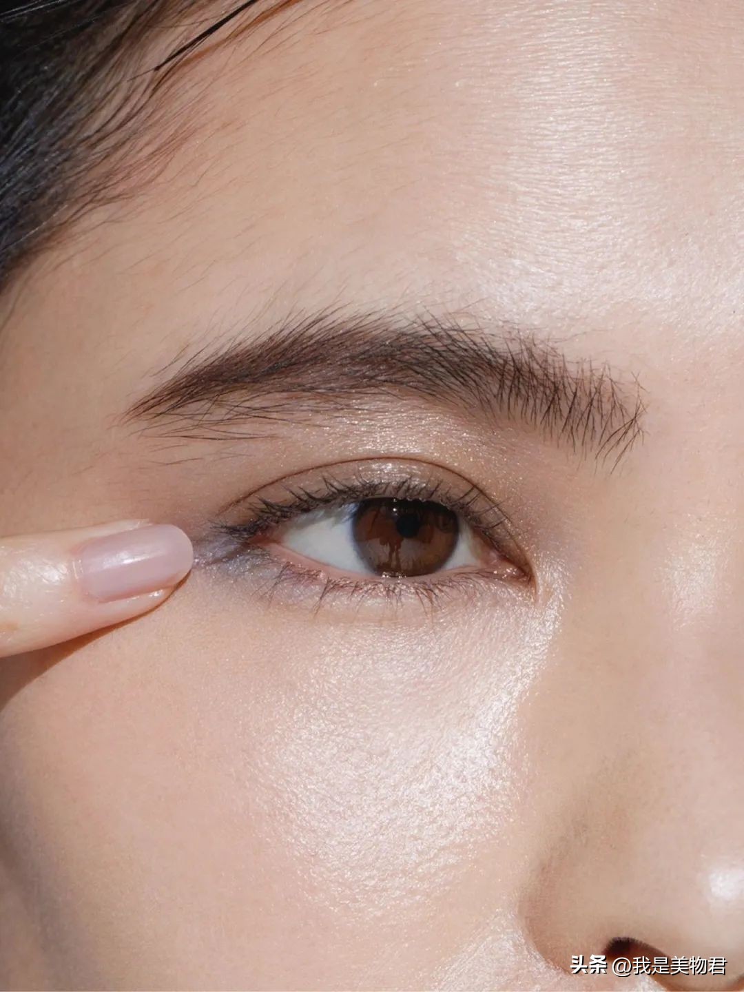 化妆怎么化底妆又白又透,如何打造干爽透白的底妆