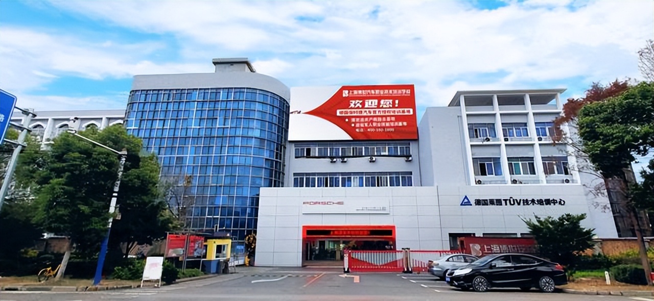 初中成绩特别差还有必要读技校吗,初二男孩成绩不好上技校学什么