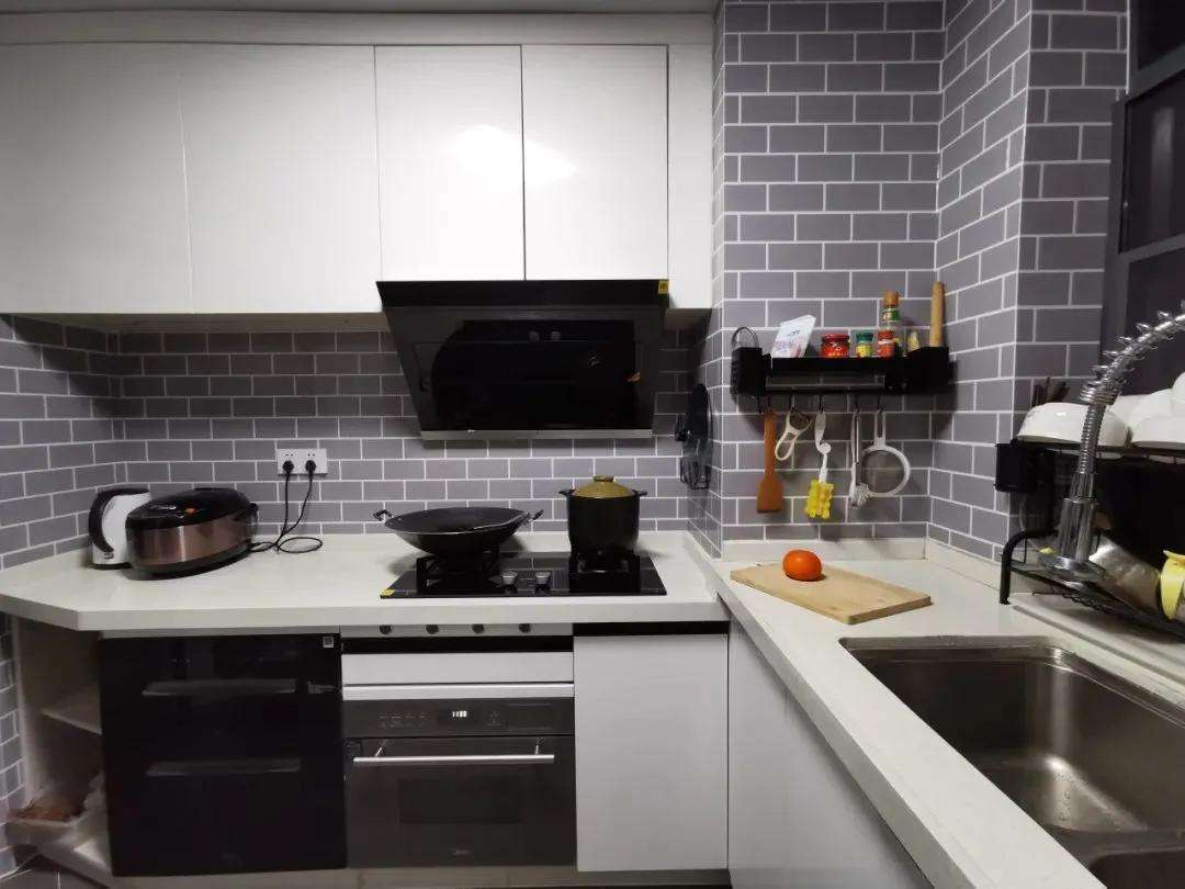 油烟机侧吸好还是顶吸好该怎么选,油烟机是选择侧吸好还是顶吸好