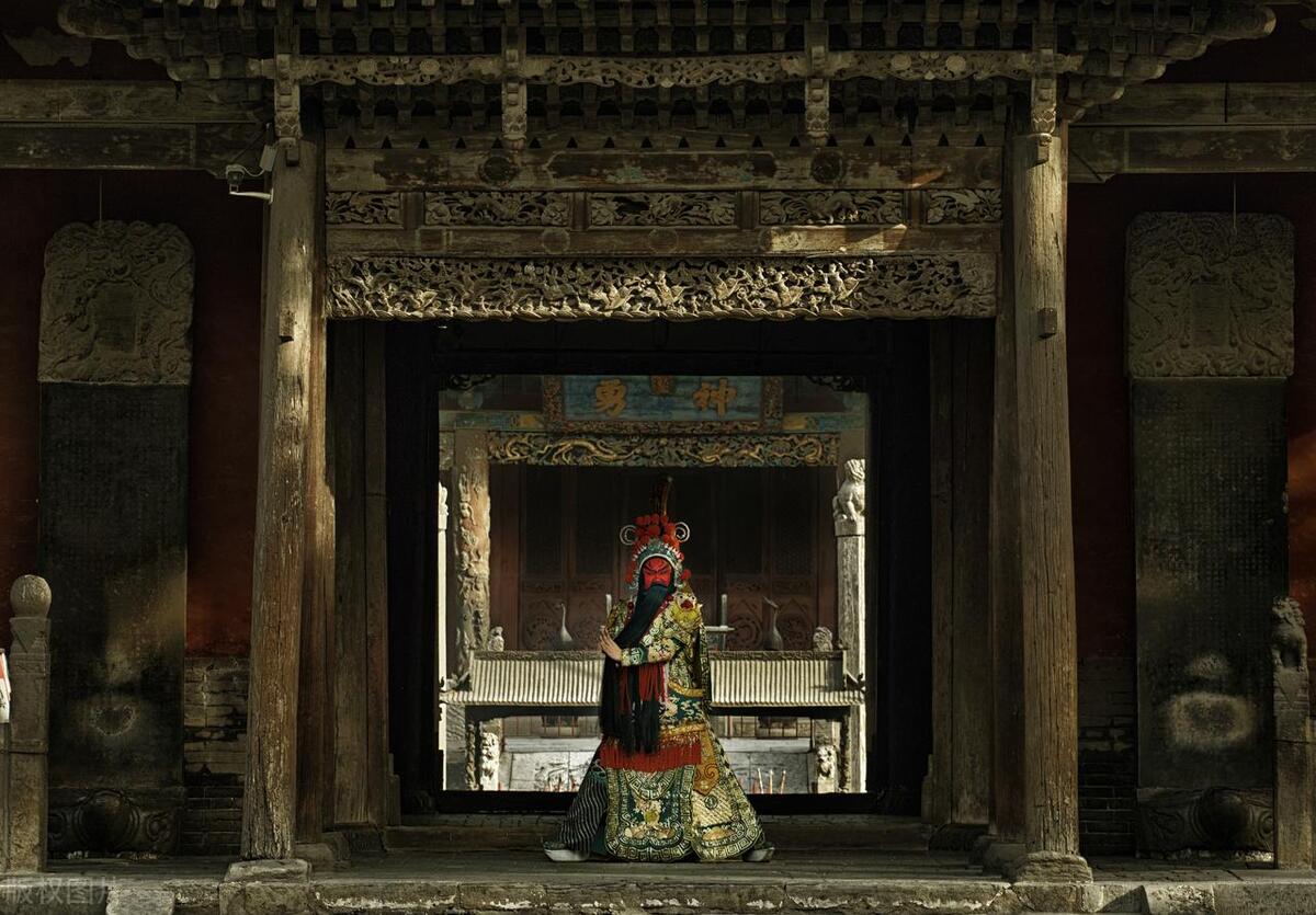 从废品提炼金银,从废品里提炼银