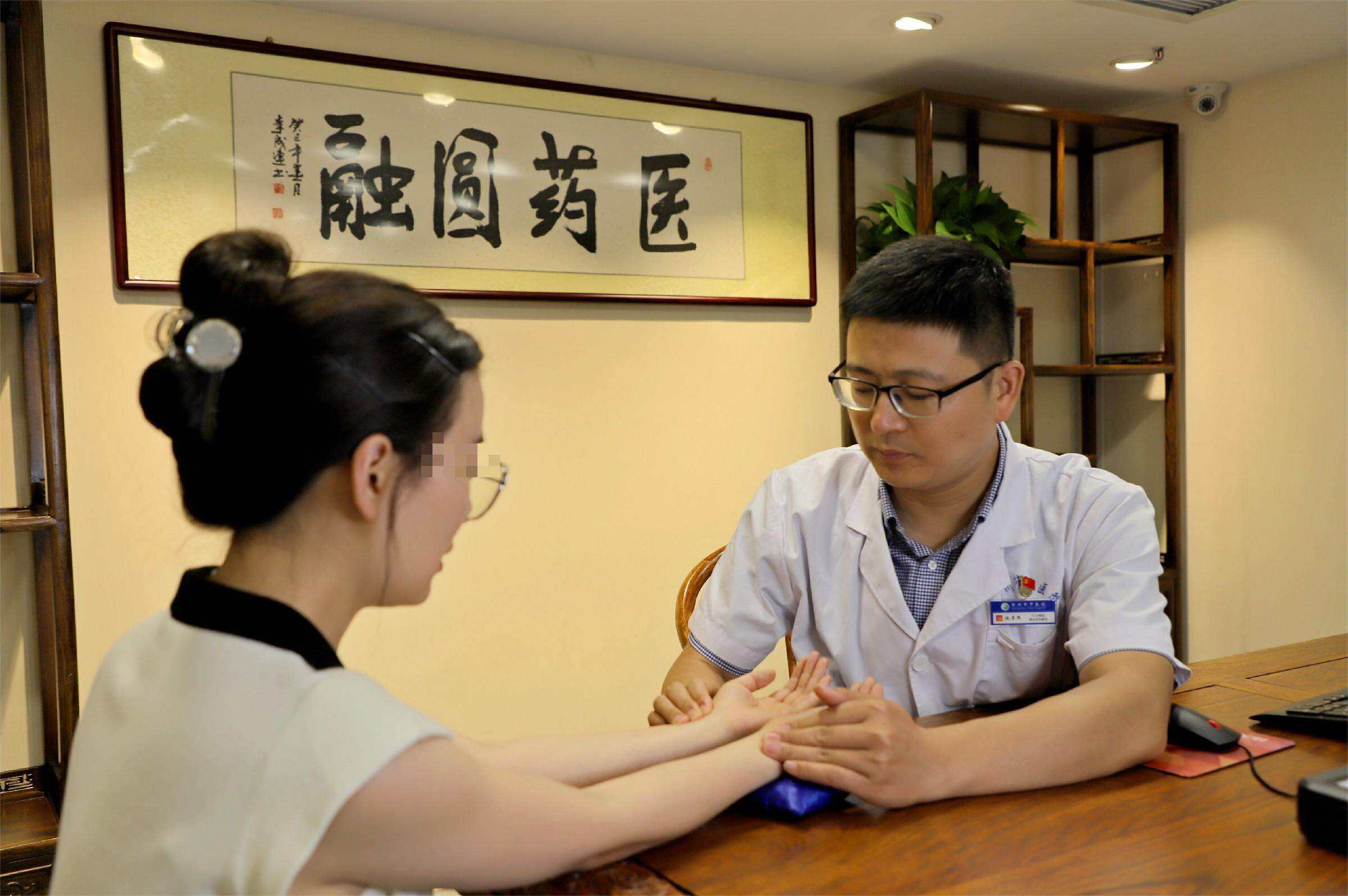 “西医不落后，中医做最强”｜郑州市中医院ICU二病区为救治呼吸急危重症患者贡献中医药力量