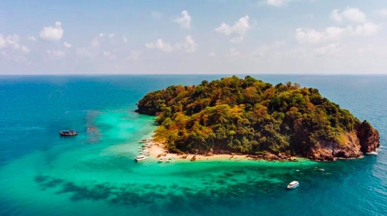 73岁日本大爷荒岛生活,日本老人裸居海岛