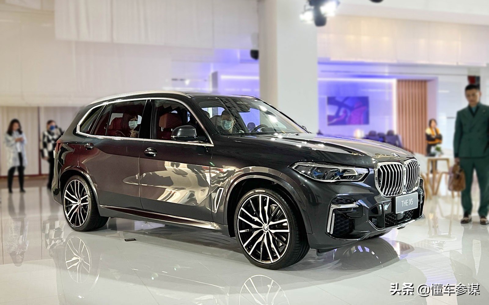 国产宝马x5买2.0t还是买3.0t的好,宝马x5的2.0t和3.0t有啥区别