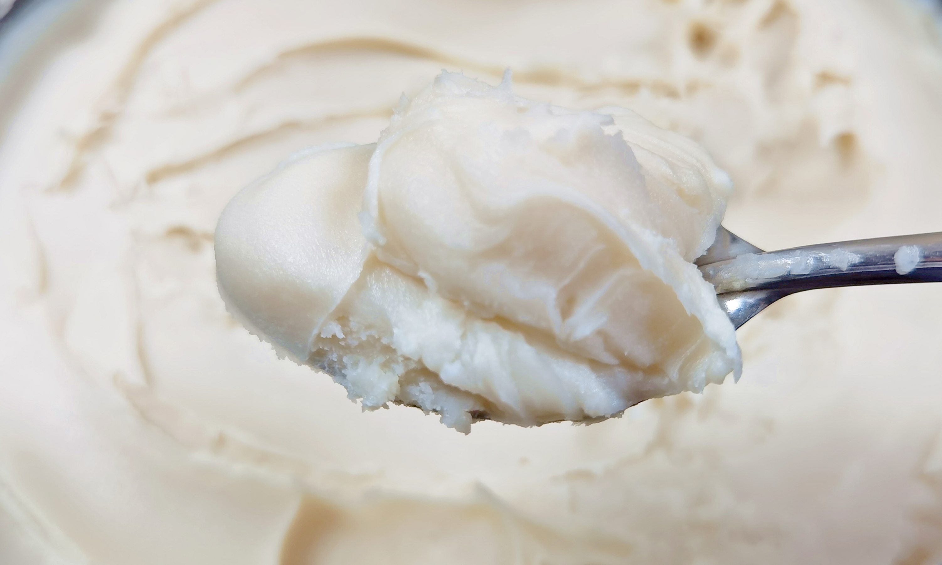 猪油油渣吃了有什么好处,猪油到底有益还是猪油渣有害