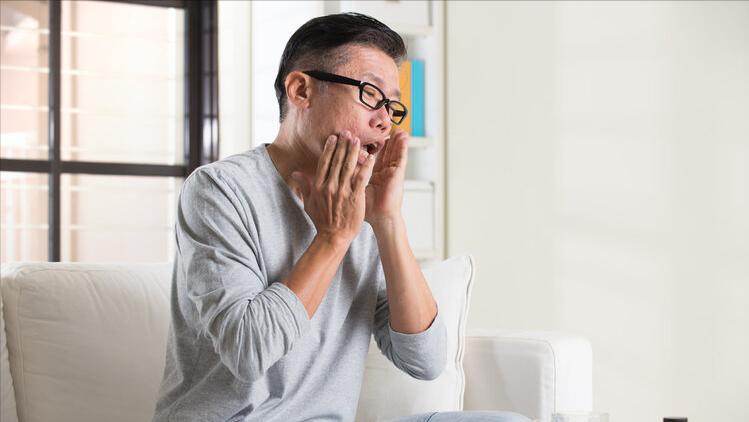张嘴发出咔咔咔的声音,张嘴腮帮子咔哒响还疼怎么治