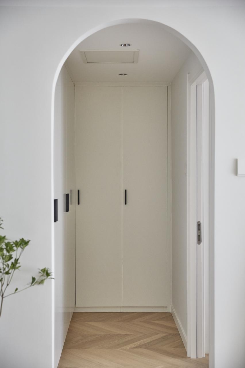 最实用的衣橱设计图,小空间如何做步入式衣橱