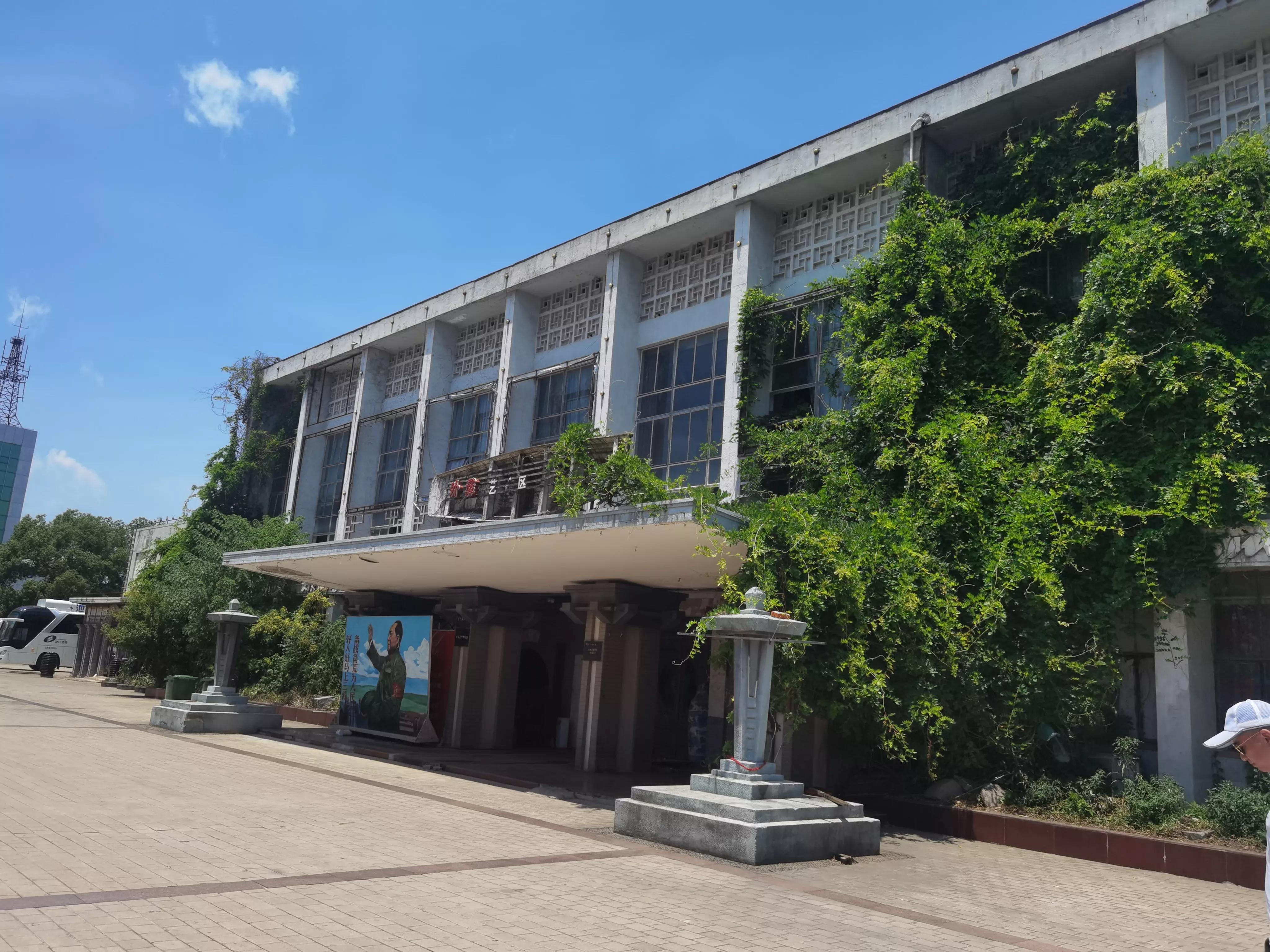 我们来到长江边池口的池州港码头怀旧