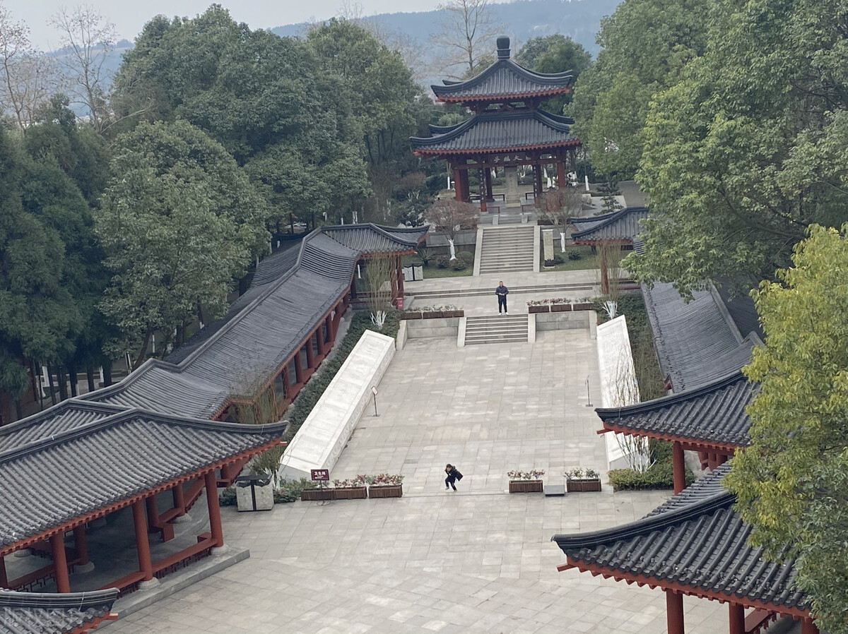 温书知往事|李白：彪悍的人生需要解释一下