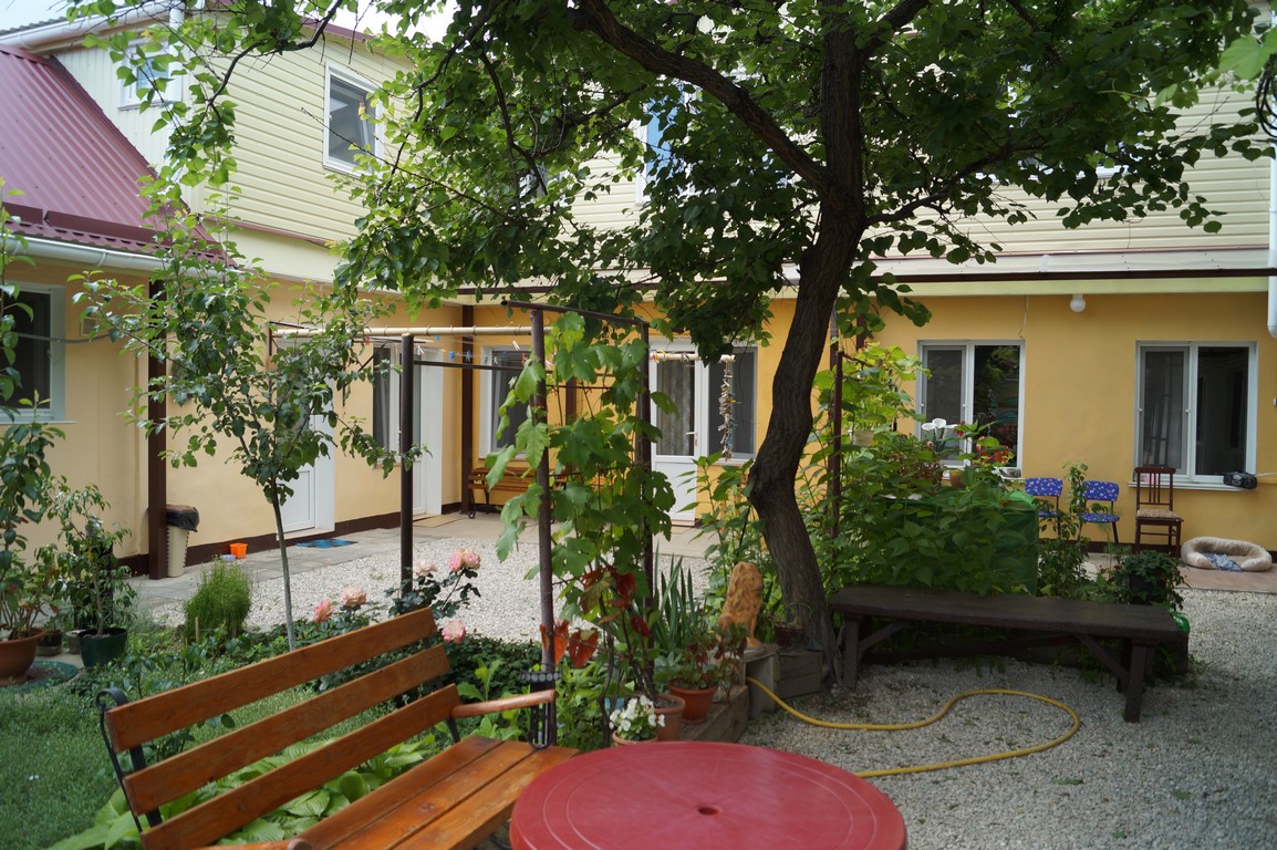 最舒服简单的农家小院,自建房三开间农家小院布局