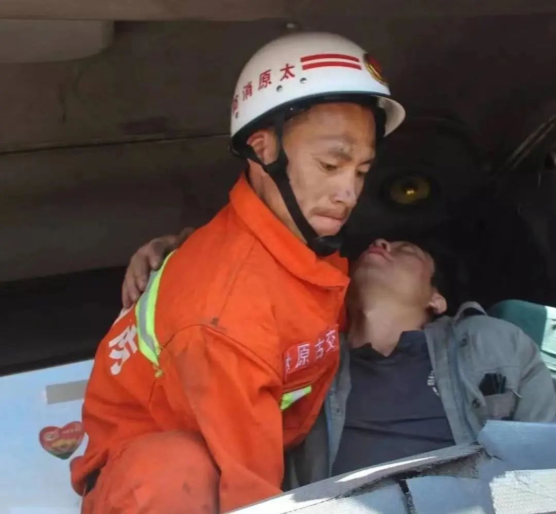 【楷模】太原消防张高峰同志当选山西省出席*党**的二十大代表