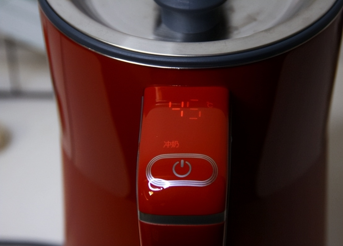 喝水玻璃杯哪种材质最安全,不锈钢杯陶瓷杯玻璃杯哪种最安全