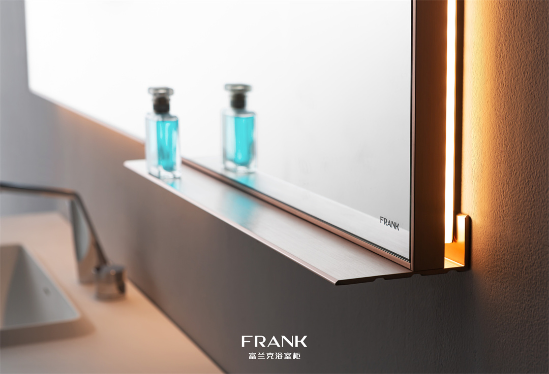 富兰克高端原木浴室柜,富兰克浴室柜与梵度浴室柜哪个好