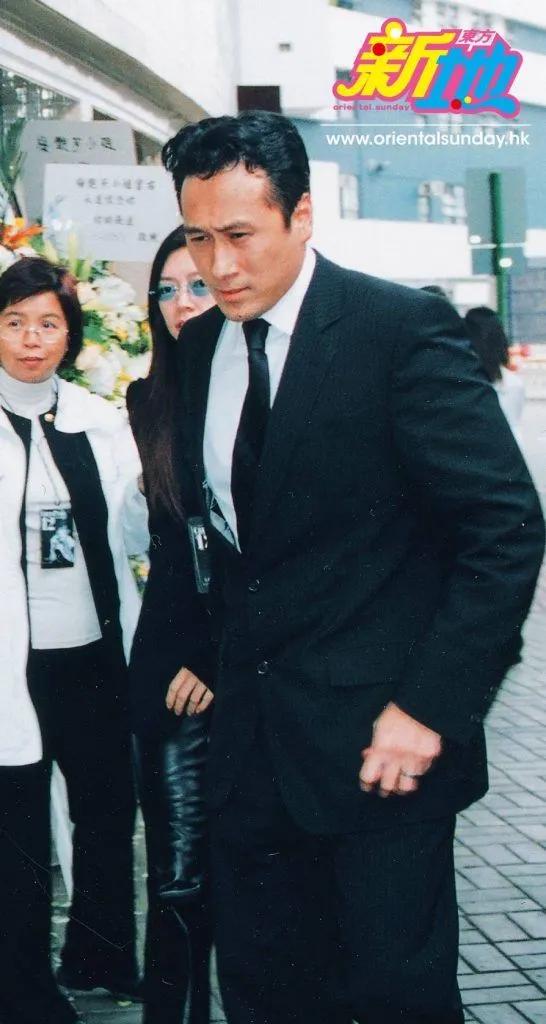 梅艳芳怎么走出失恋,梅艳芳漫步人生路