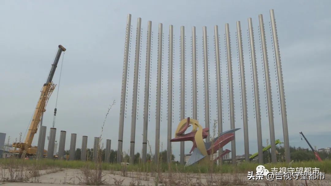 世纪广场21根巨柱被拆除,世纪广场21根柱子被拆除