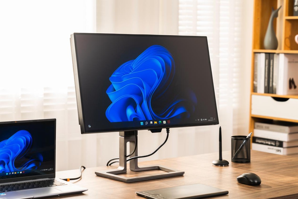 27寸飞利浦显示器测评,量子点LEDMINILED对比