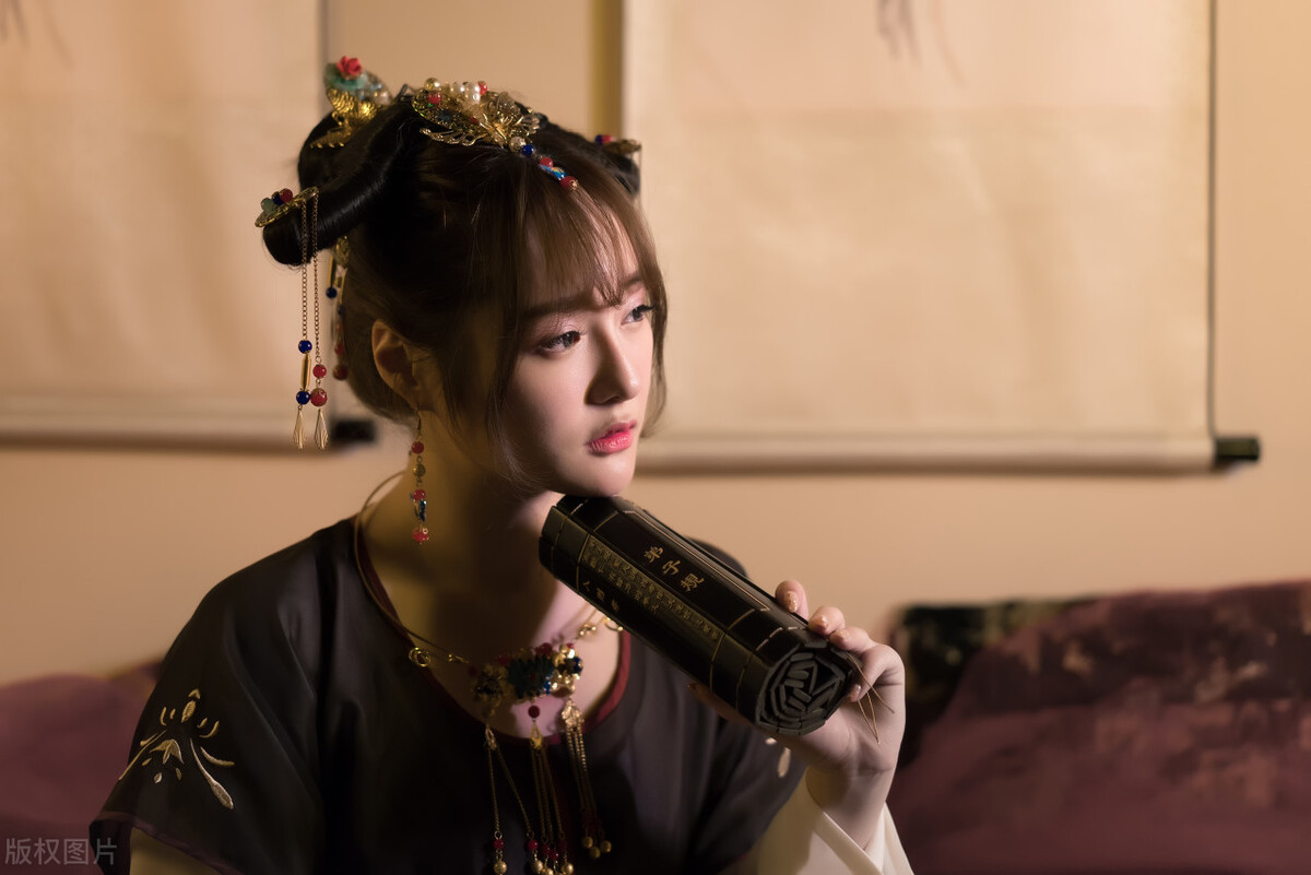 三本*妇熟**文的天花板，剧情描写细腻，让人忍不住熬夜到天亮