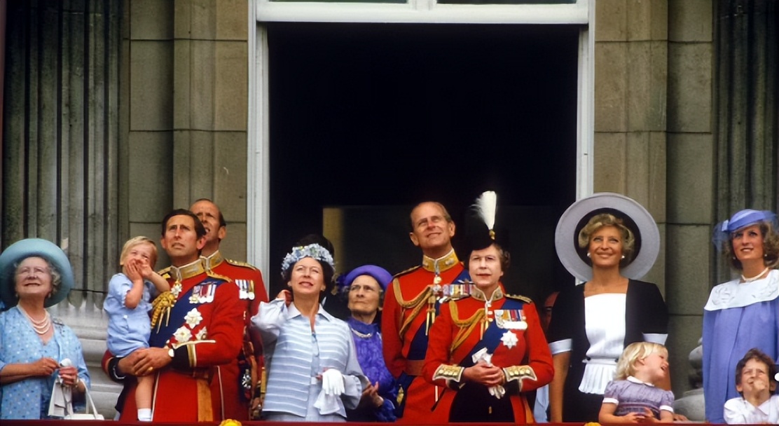 登基70周年！每年一张照片带你回顾女王的传奇人生