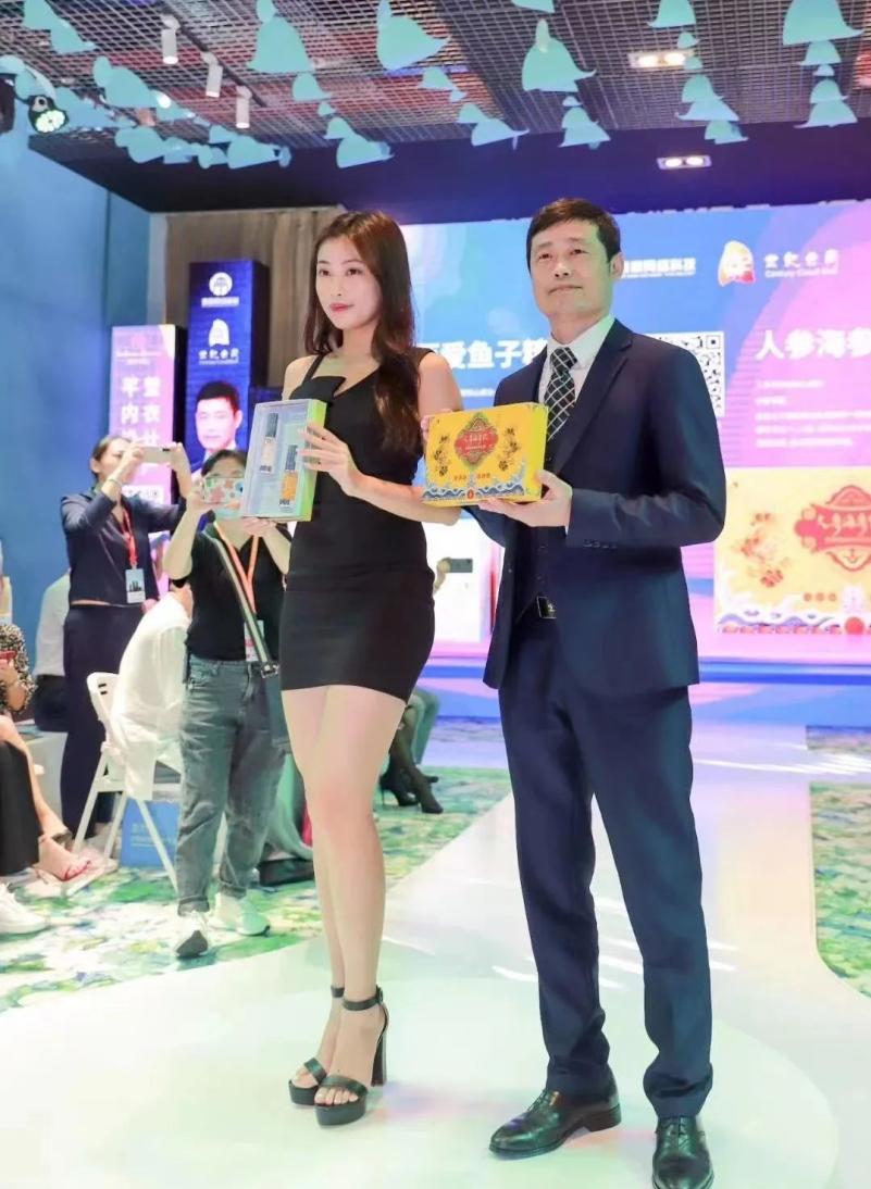 有型·有颜·有个性的魅力品牌秀，一起来嗨秀~