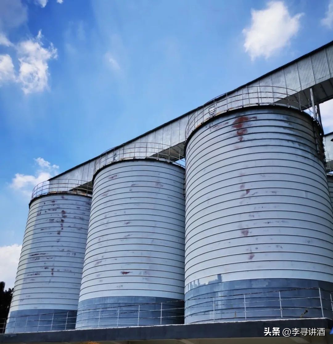 黄鹤楼酒厂几个品牌,十七大名酒档案黄鹤楼