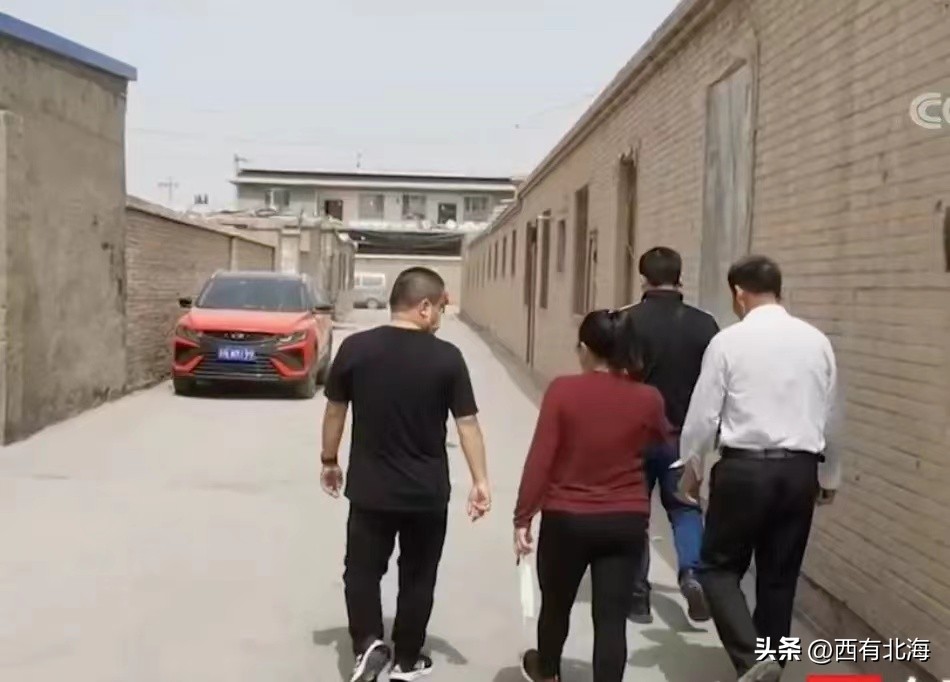 30岁女子面对害母仇人说：我希望他去死，又希望他不被抓住！