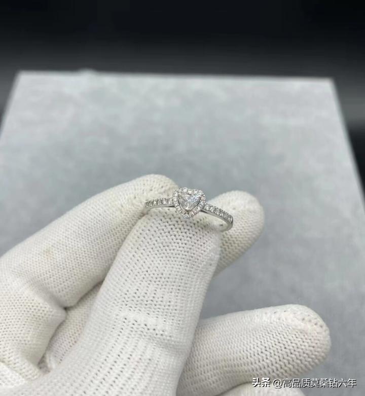 莫桑钻为啥没钻石值钱,莫桑钻怎么比钻石便宜