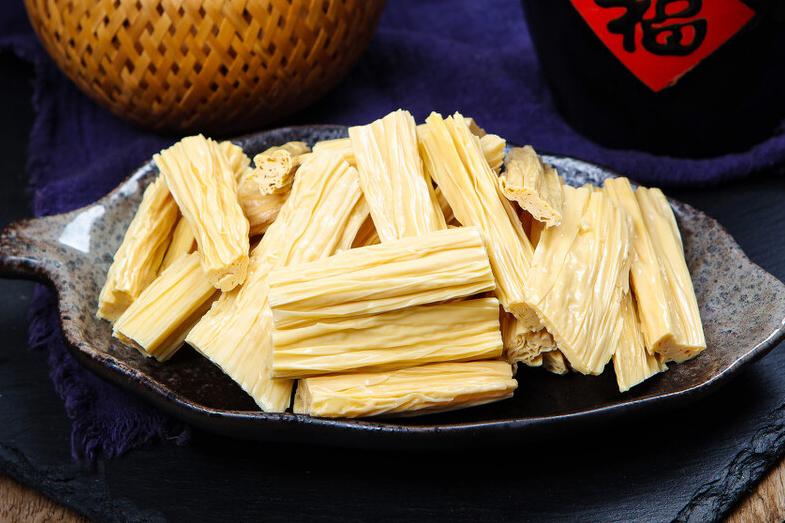 泡腐竹放不放盐,泡腐竹怎么泡才软烂