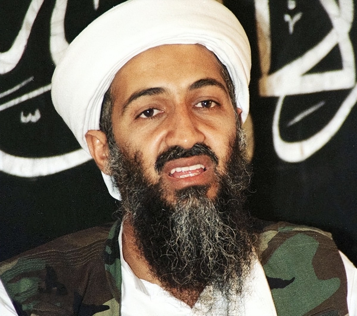 本拉登的妻子和情人照片,本拉登的妻子和情人都是什么人