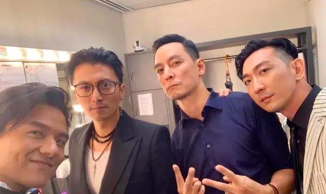 苏大强和吴彦祖对比照片,吴彦祖近照颜值大跌疑撞脸苏大强