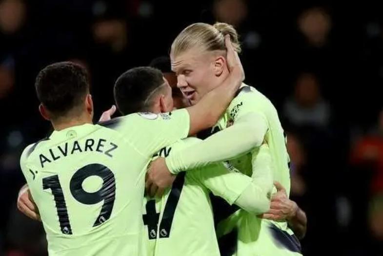 英超曼城大胜伯恩茅斯，哈兰德获最佳，福登传射建功更关键