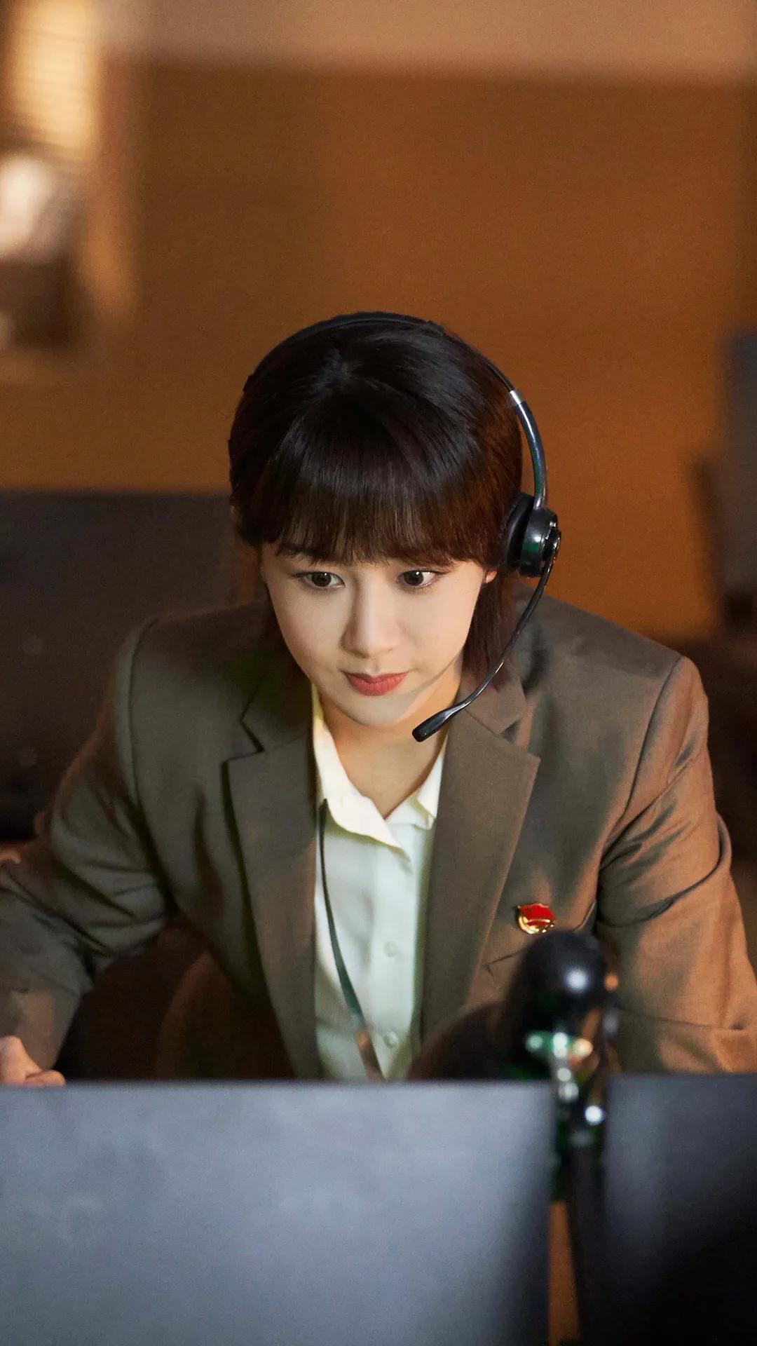 心理咨询师锁屏壁纸,女心理师