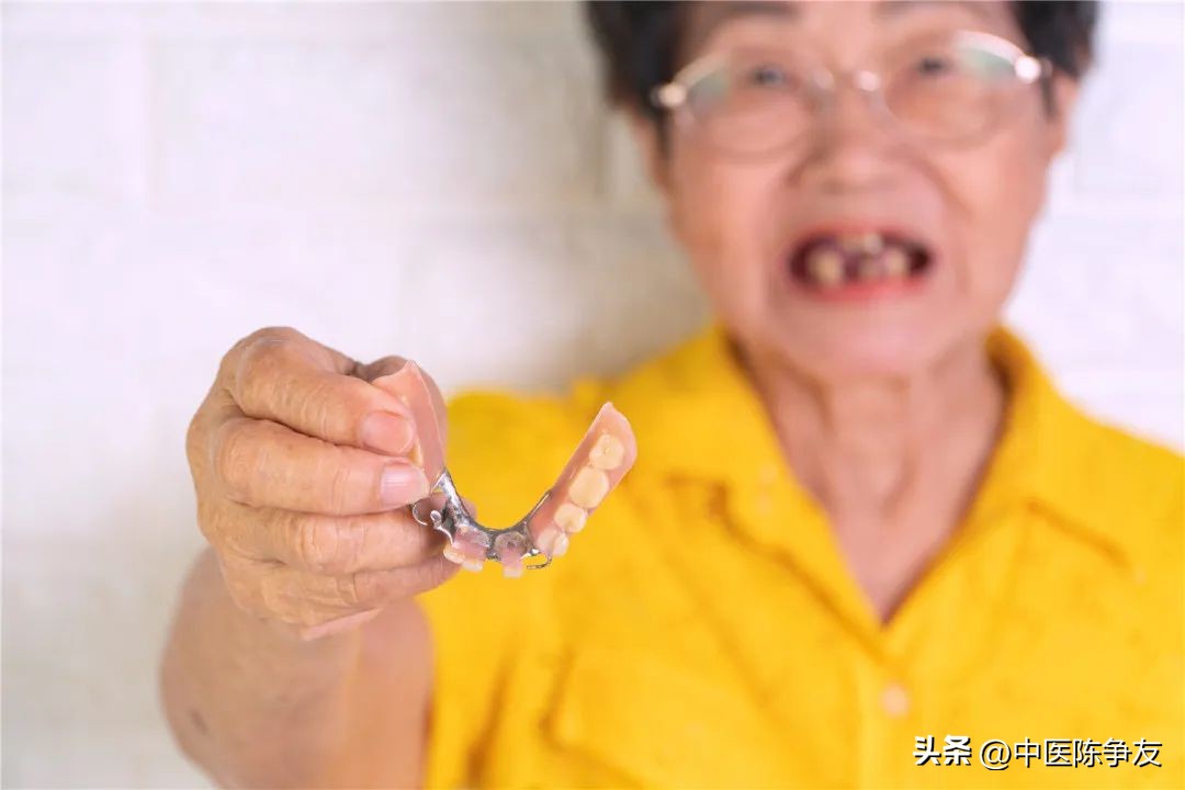 小孩子早起口臭,早起口臭是啥原因