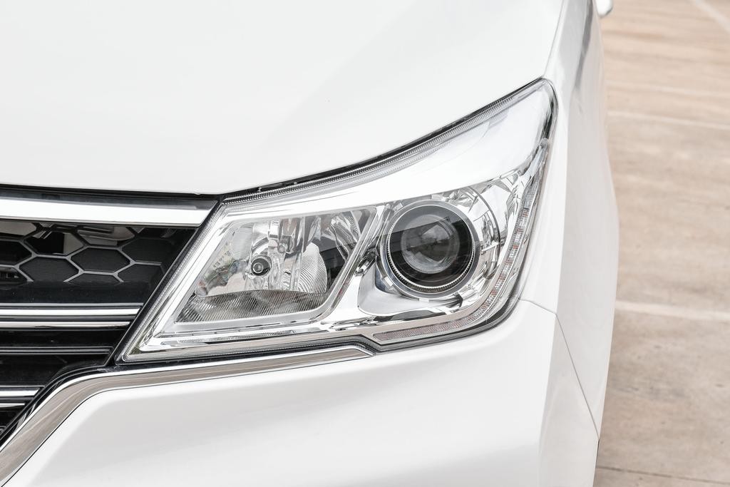 宝骏7305座,2021款宝骏730cvt试驾