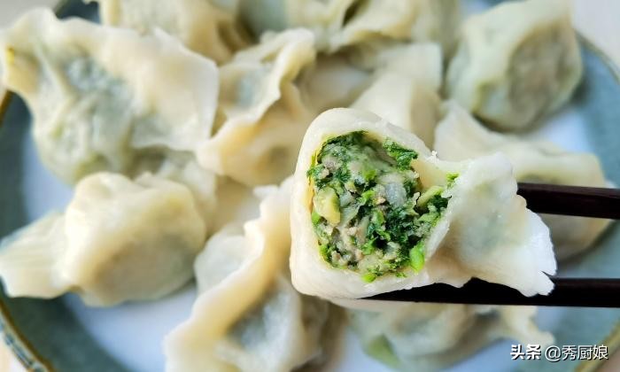 白露吃白菜韭菜馅还是芹菜馅饺子,白菜馅儿饺子放什么菜好吃