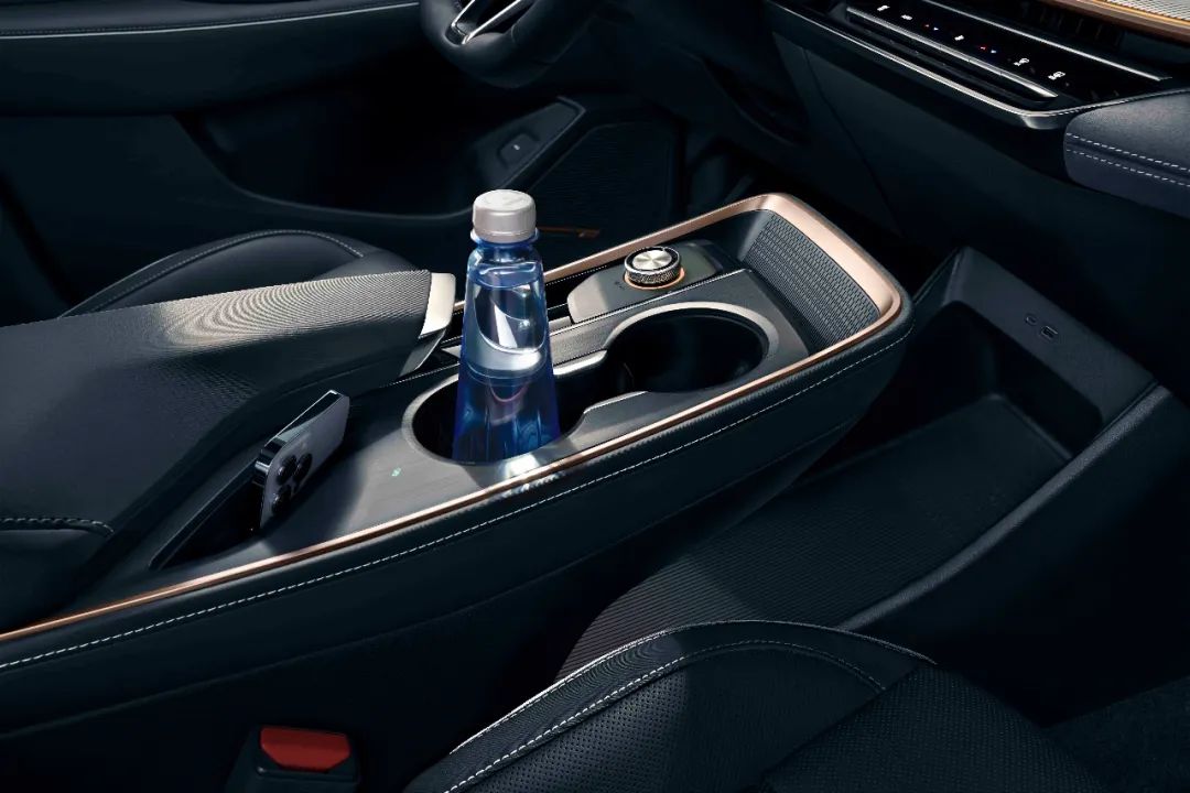 颜值很能打的车,颜值性能实用性并存的d级车推荐