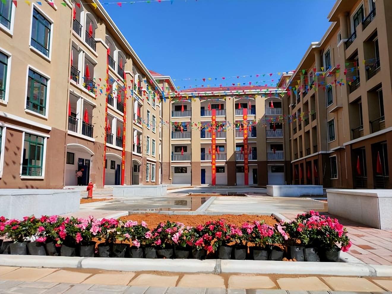 河南省郑州市新密市育才街小学,新密市实验小学教育集团简介