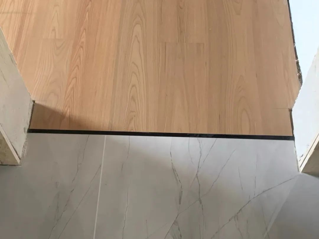 金属条自己怎么装,轻奢金属条怎么安装