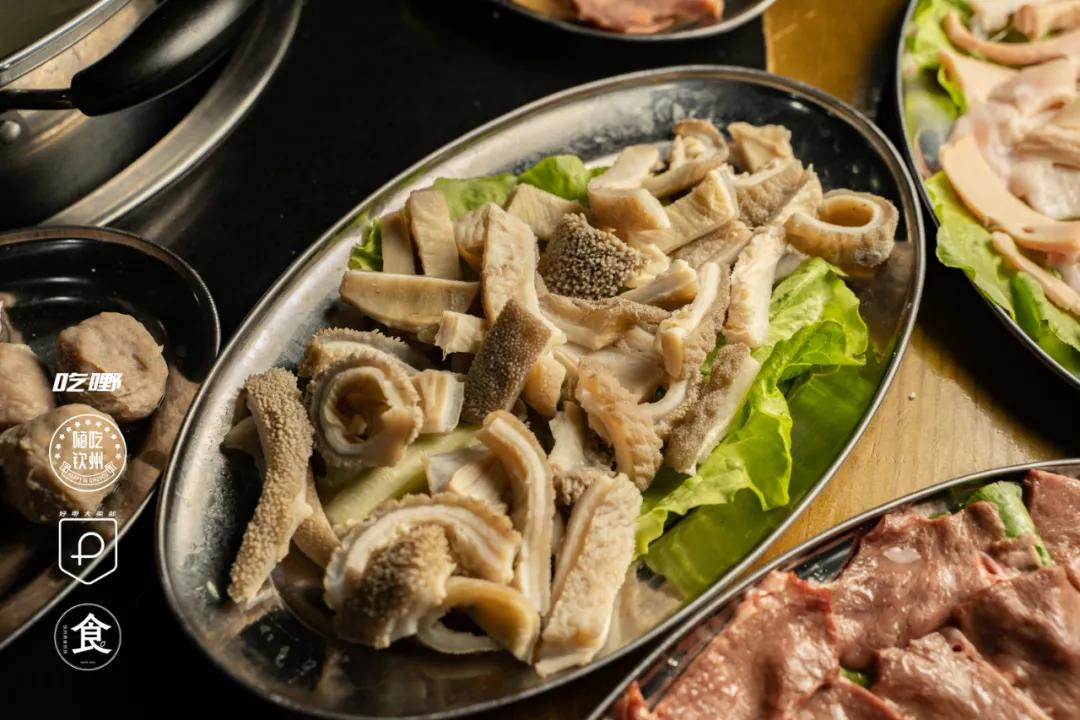 尝尝正宗的牛肉火锅,美食不可辜负首顿堂食全牛宴火锅