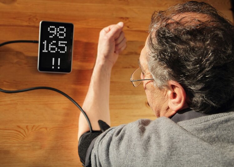 维生素B2几元钱一瓶，却是高血压的“克星”，是真的吗？来看真相