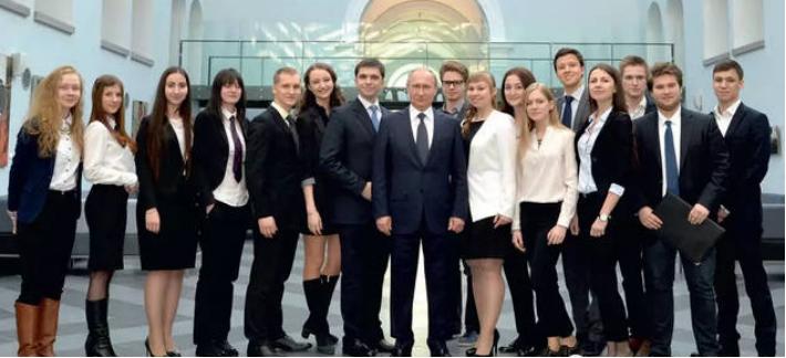 漫步普京母校--圣彼得堡国立大学