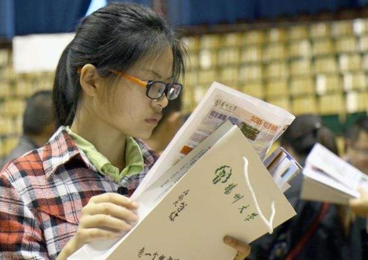 “6级才能专业自由”，一份学生家庭收入等级表，或成填报指南