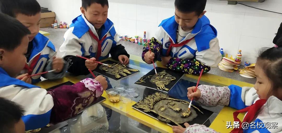 社团百花齐放助力学生全面发展,让每一个学生全面而有个性地发展