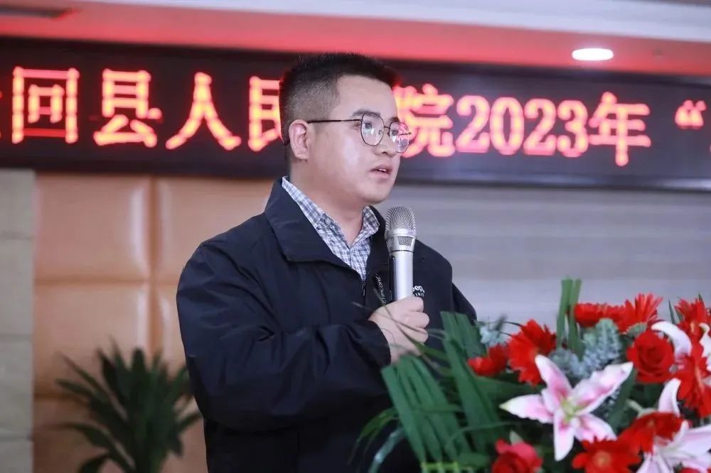 发展护士队伍改善护理服务演讲稿,发展护士队伍改善护理服务黑板报